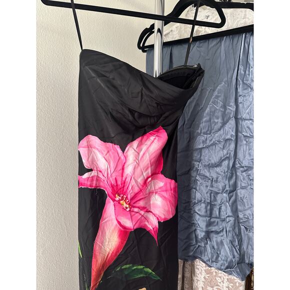 ROCOCO SAND Maxi Dress in Black - Picture 4 of 14